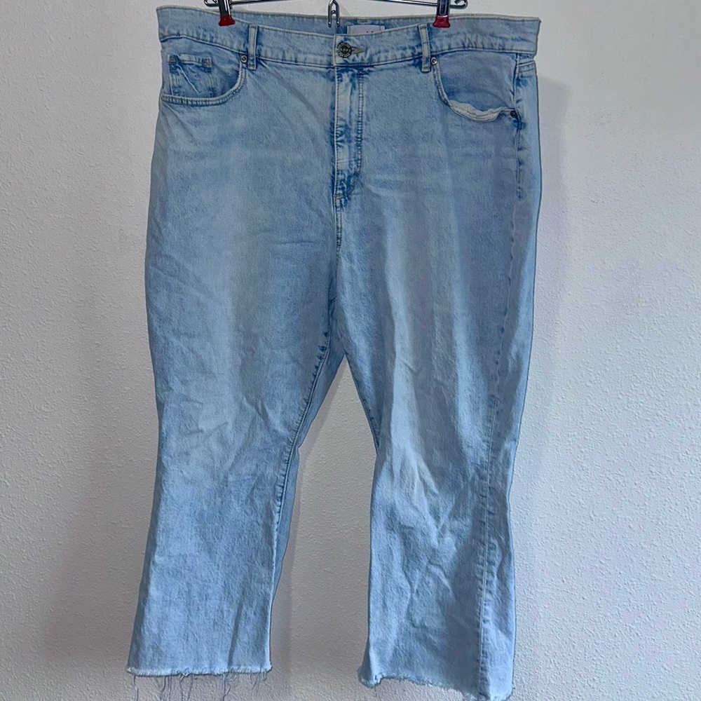 LOFT • Kick Crop Jeans